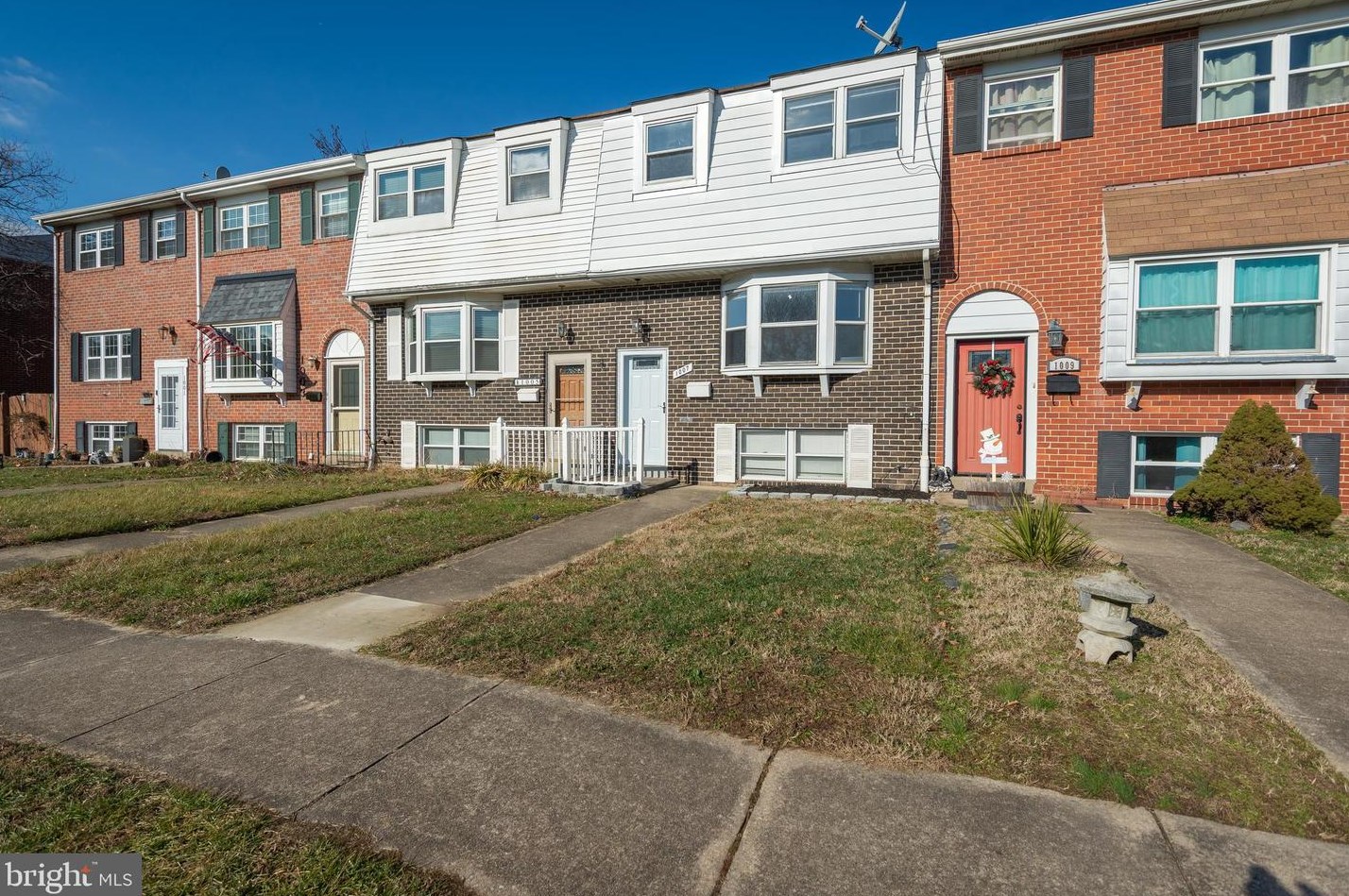 1007 Stormont Cir, Baltimore MD  21227-3818 exterior