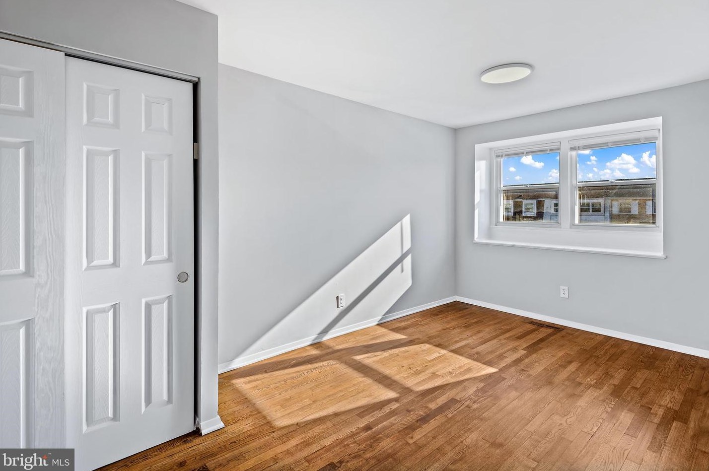 1007 Stormont Cir, Baltimore MD  21227-3818 exterior
