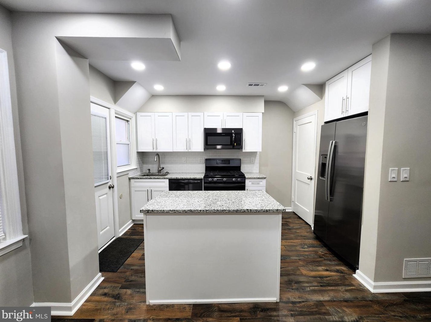 349 Grovethorn Rd, Baltimore, MD 21220-4835