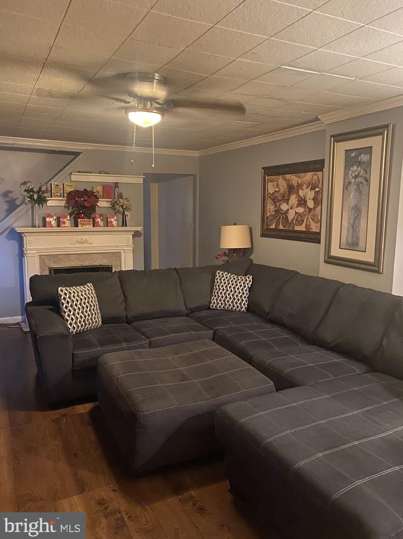 6315 Windsor Mill Rd, Baltimore MD  21207-6051 exterior