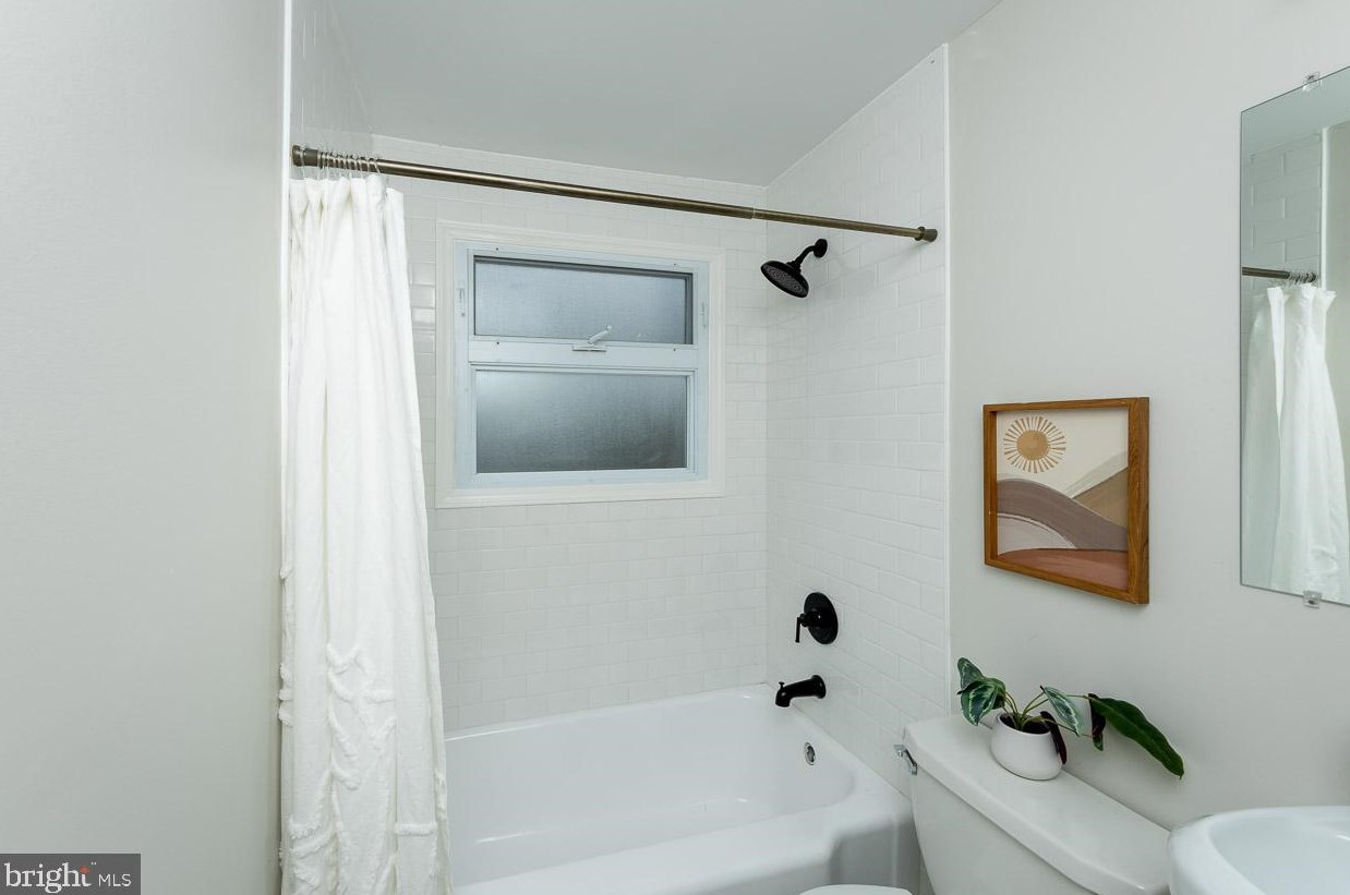 720 Templecliff Rd, Baltimore MD  21208-4627 exterior