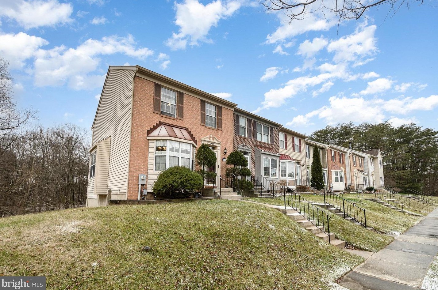 3742 Foxford Stream Rd, Baltimore, MD 21236-2900