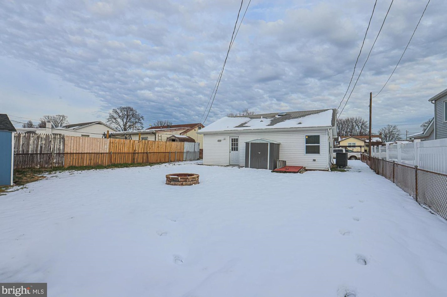 26 Helicopter Dr, Baltimore MD  21220-4520 exterior