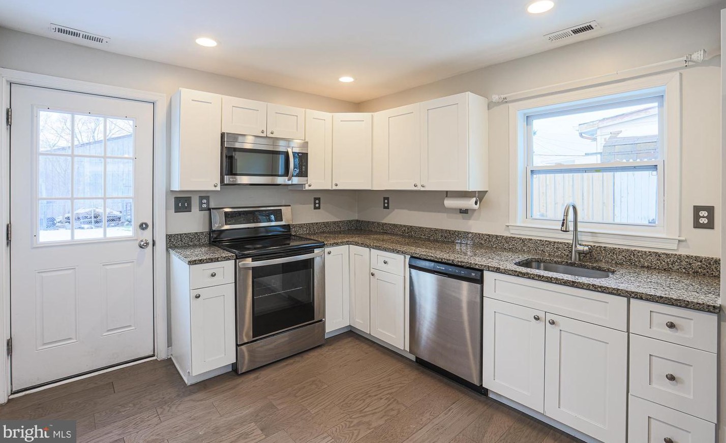 26 Helicopter Dr, Baltimore MD  21220-4520 exterior