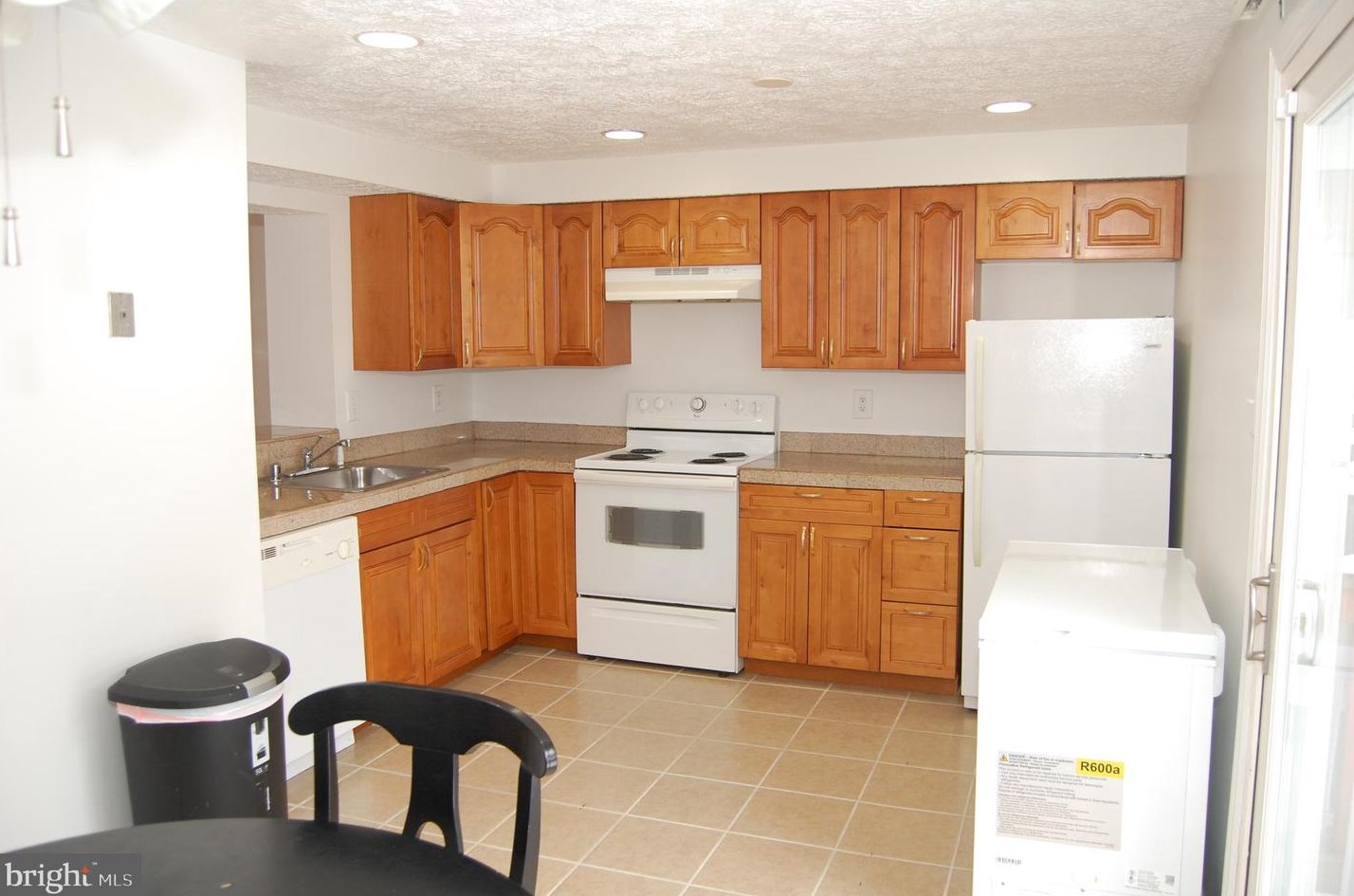 48 Triple Crown Ct, Baltimore, MD 21244-1243