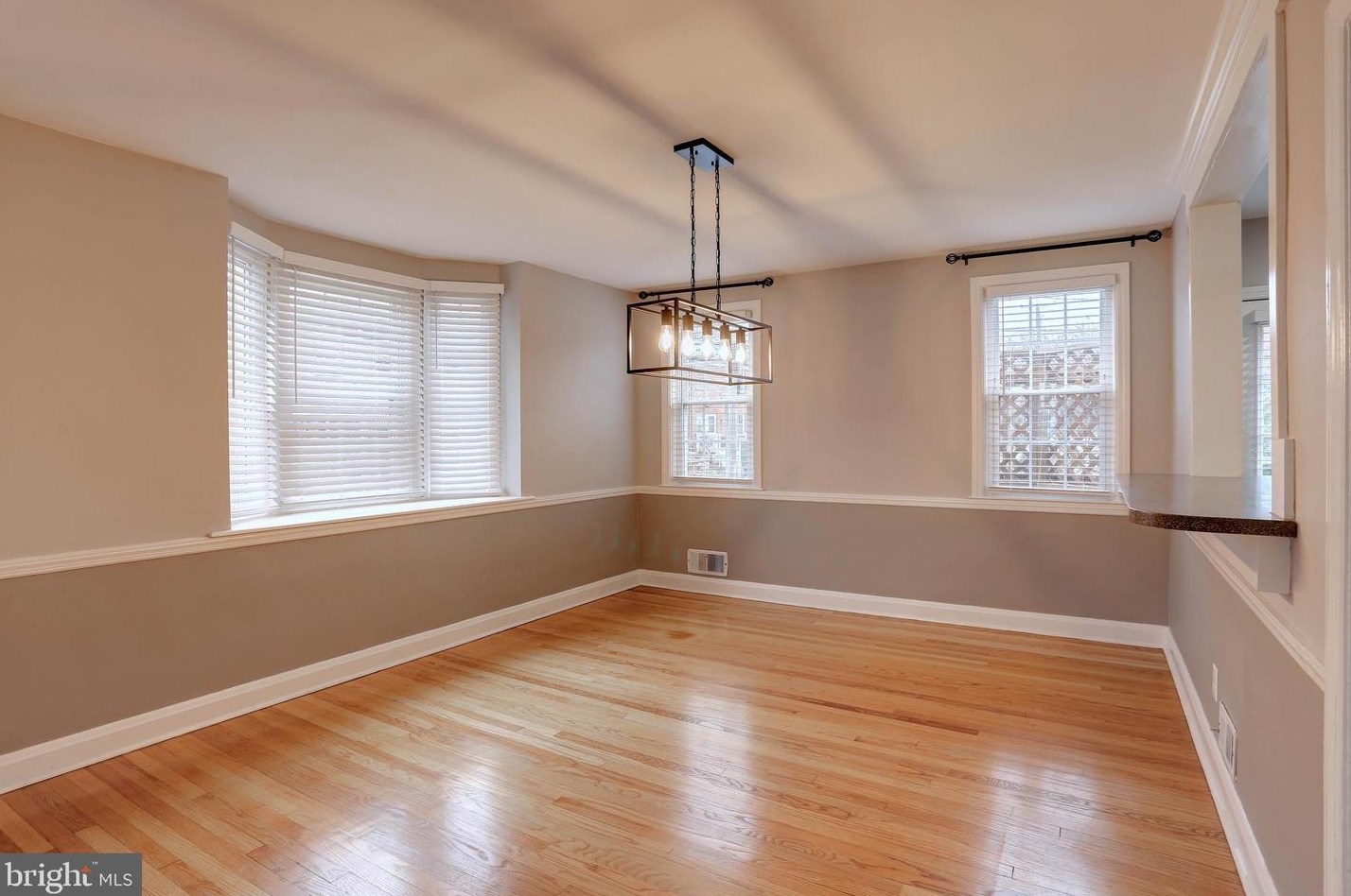 308 Stratford Rd, Baltimore MD  21228-1844 exterior