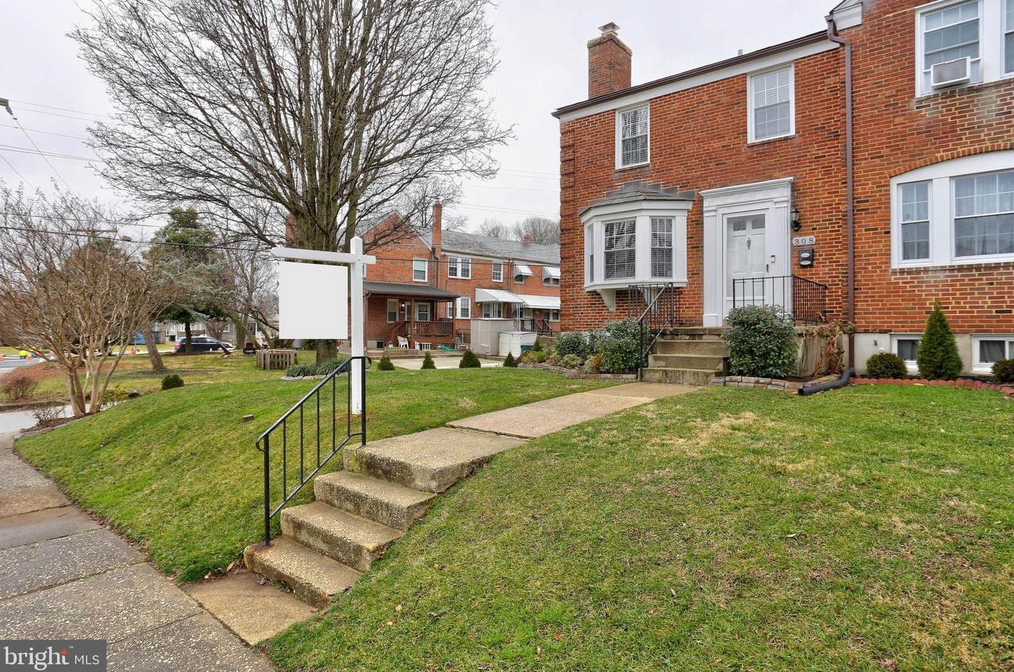 308 Stratford Rd, Baltimore MD  21228-1844 exterior