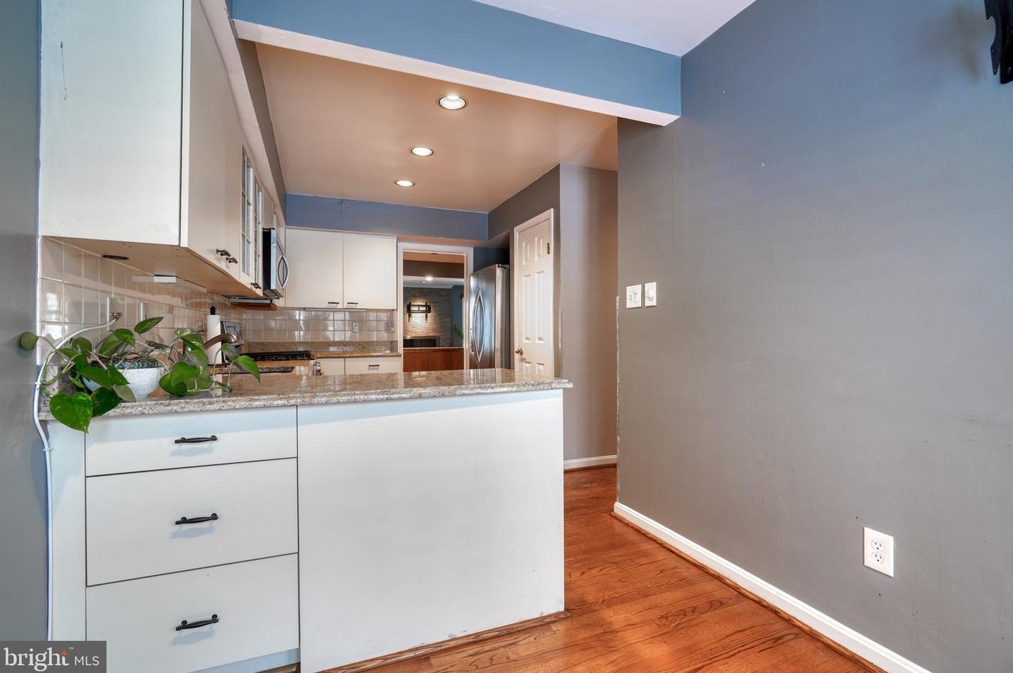 38 River Oaks Cir, Baltimore MD  21208-6358 exterior