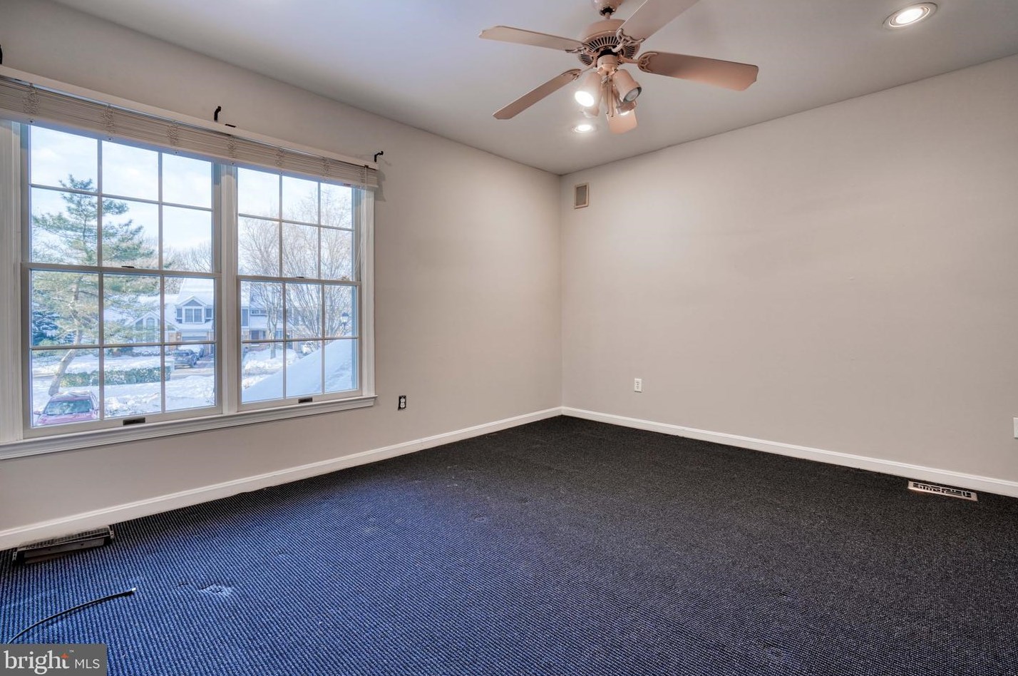 38 River Oaks Cir, Baltimore MD  21208-6358 exterior