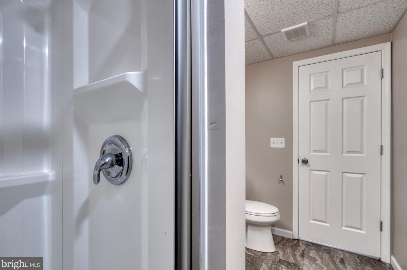 38 River Oaks Cir, Baltimore MD  21208-6358 exterior