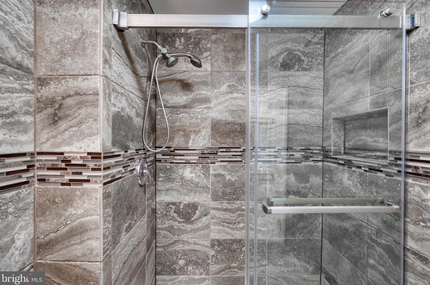 38 River Oaks Cir, Baltimore MD  21208-6358 exterior