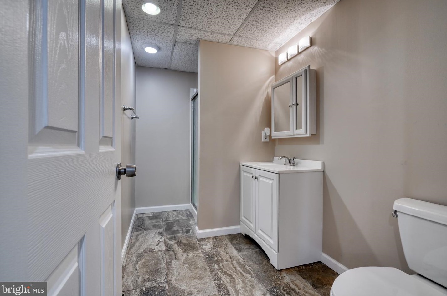 38 River Oaks Cir, Baltimore MD  21208-6358 exterior