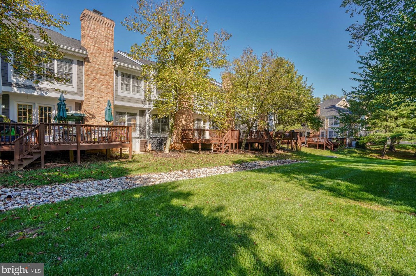 38 River Oaks Cir, Baltimore MD  21208-6358 exterior