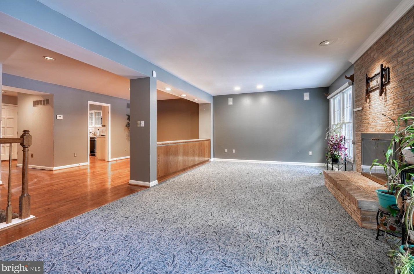 38 River Oaks Cir, Baltimore MD  21208-6358 exterior