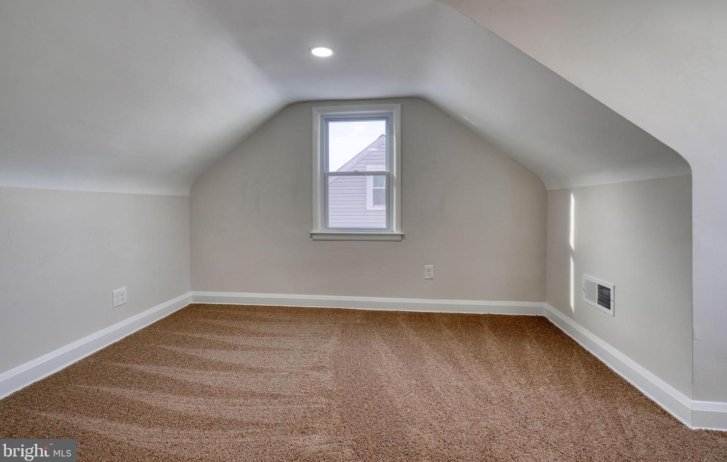 98 Avalon Ave, Baltimore MD  21222-4849 exterior