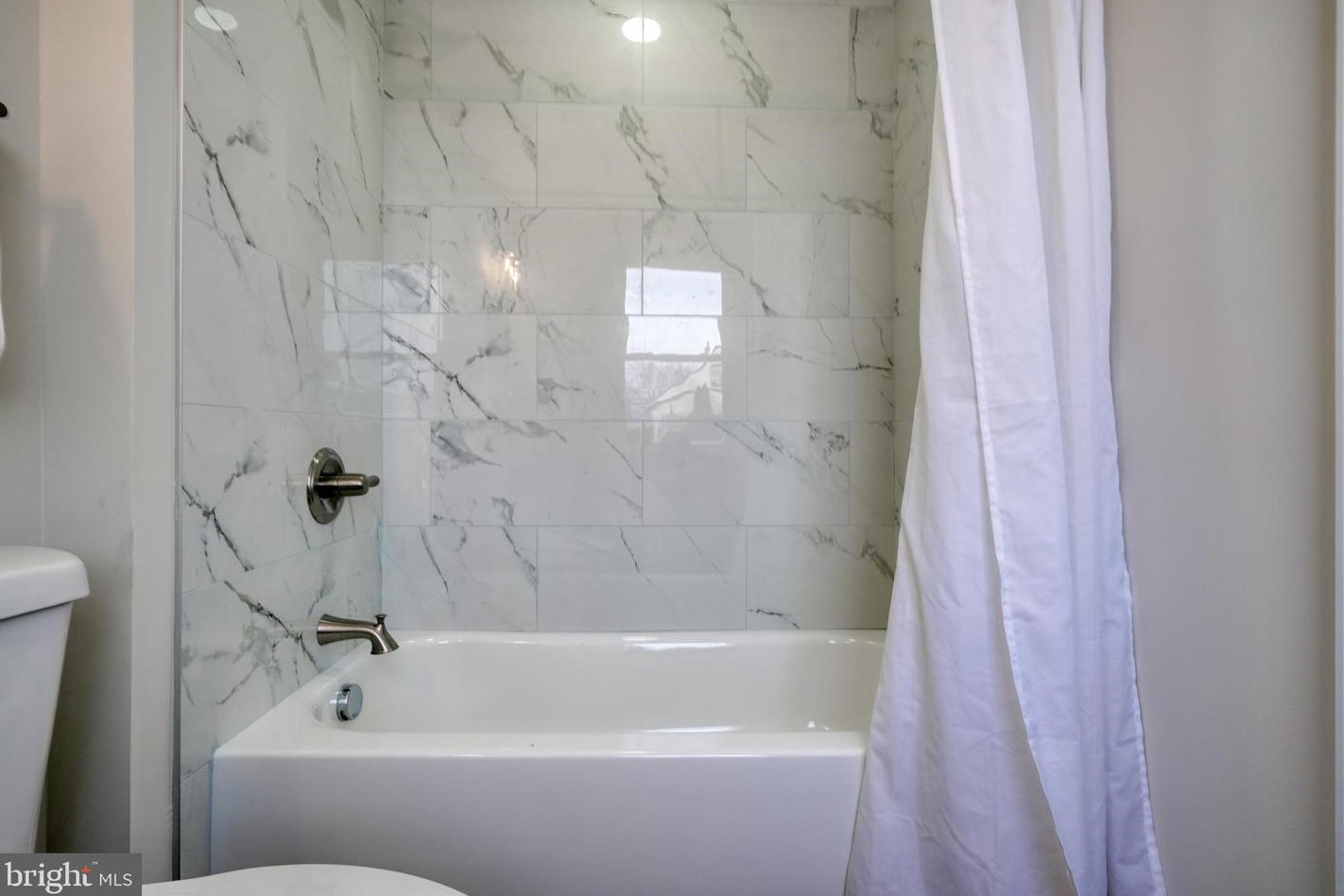 98 Avalon Ave, Baltimore MD  21222-4849 exterior