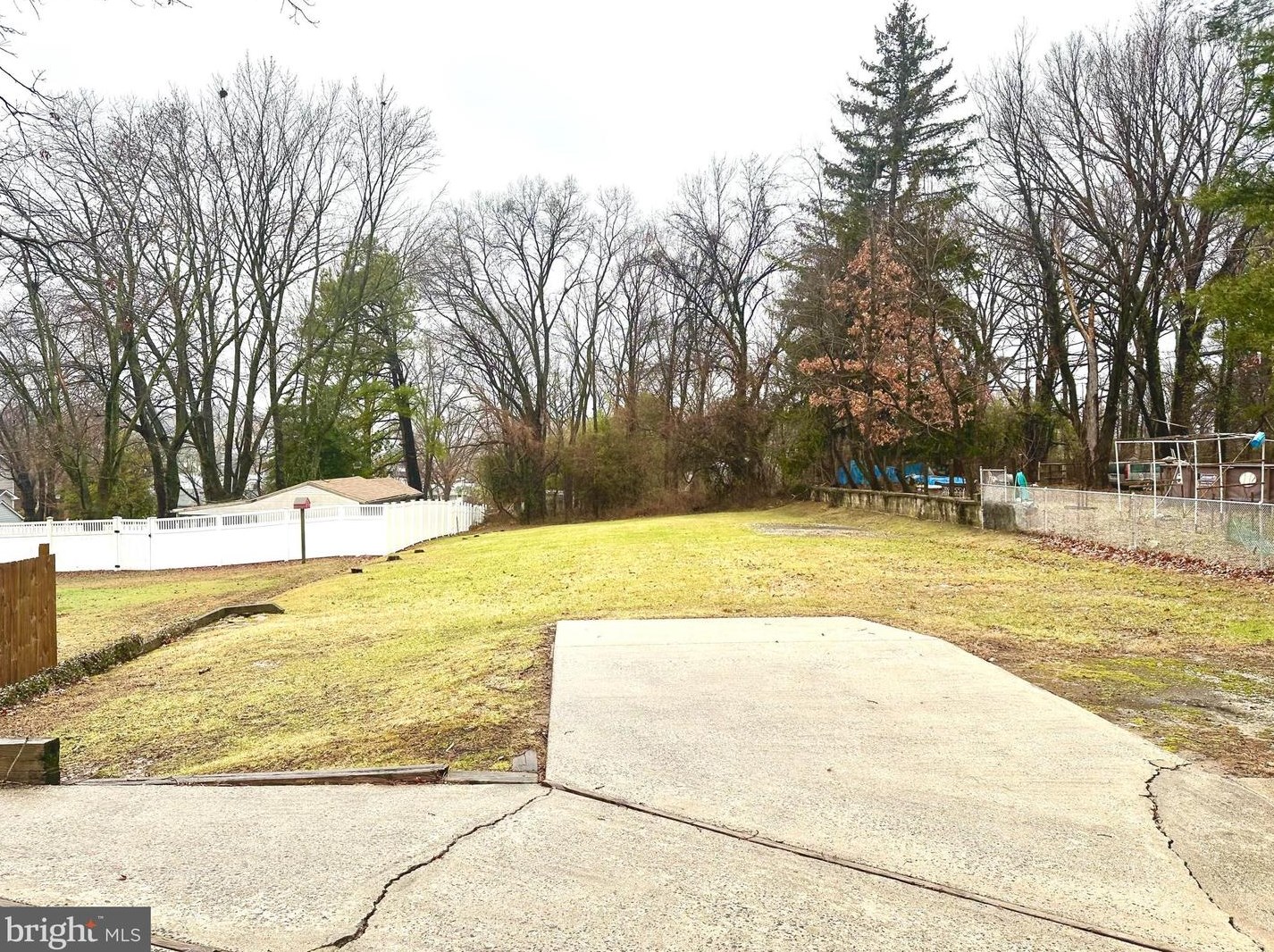 7908 Gilmore Ave, Baltimore, MD 21237-2708