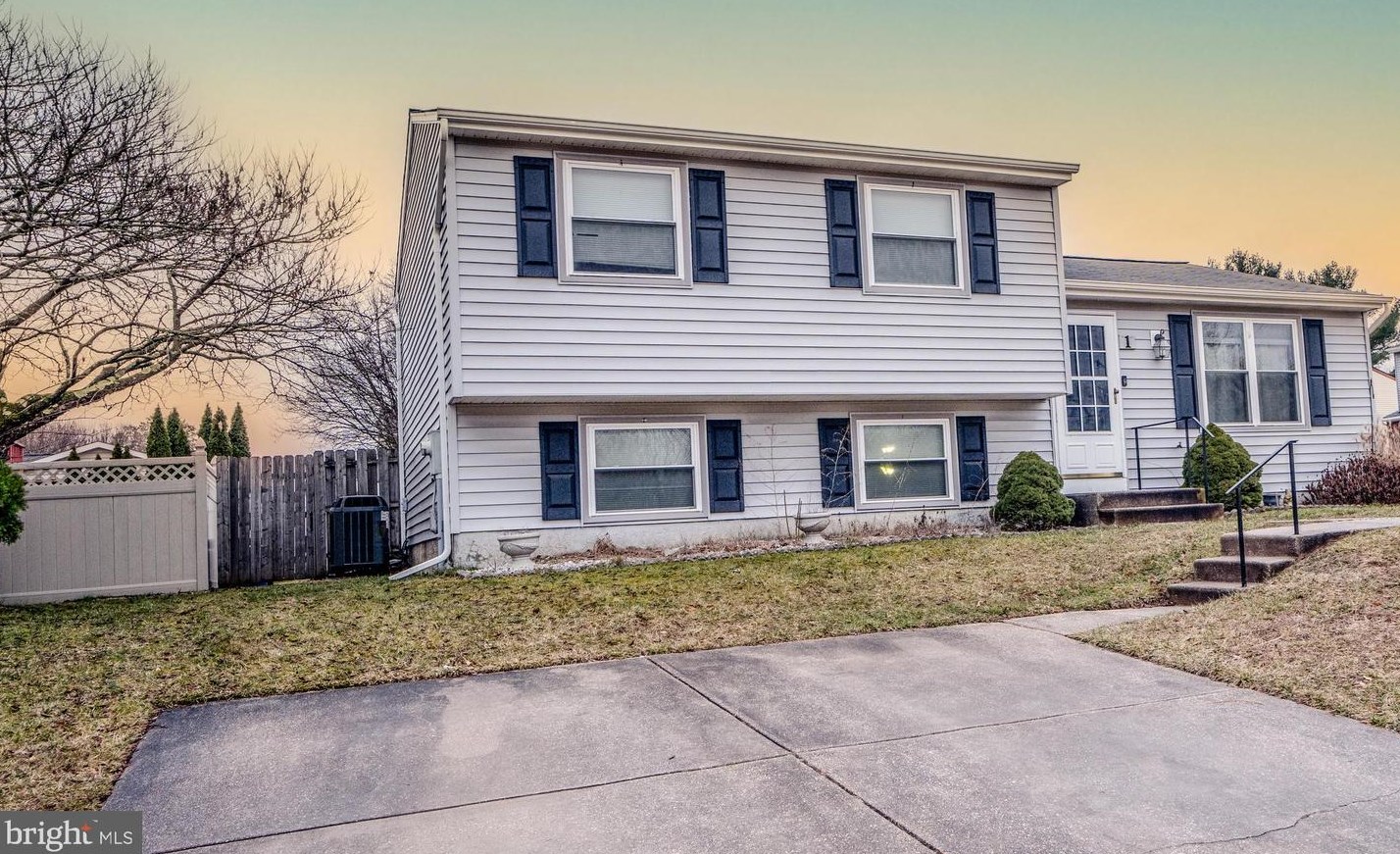 1 Derwood Ct, Baltimore, MD 21234