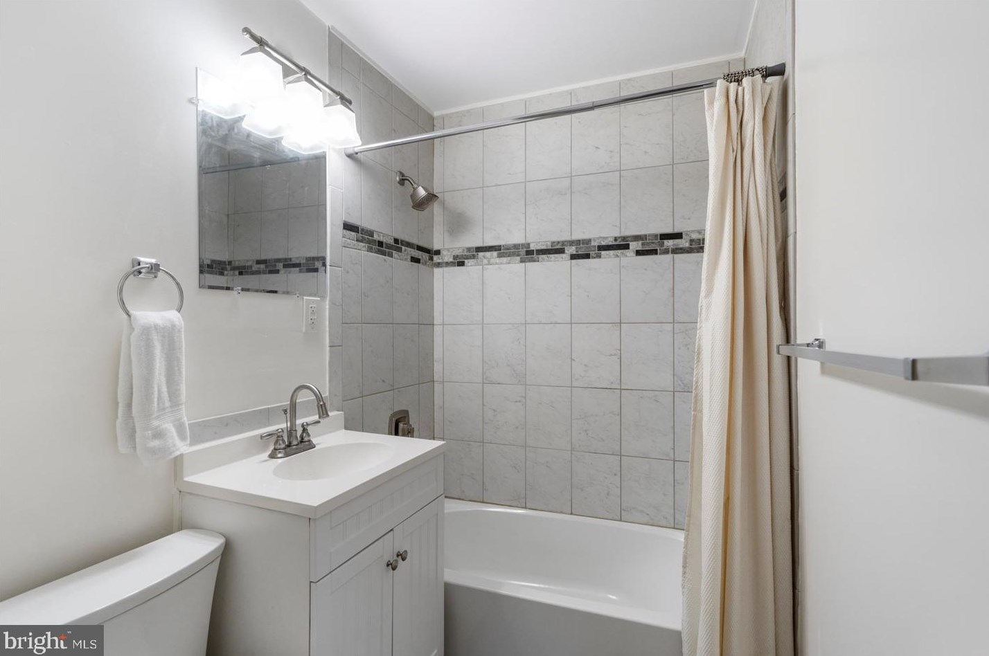 18 Transverse Ave, Baltimore MD  21220-3435 exterior