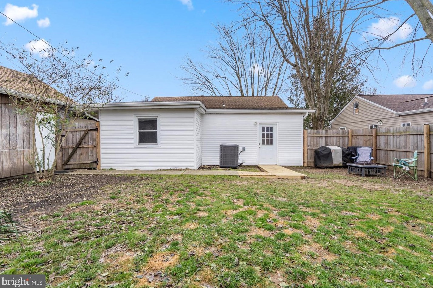 18 Transverse Ave, Baltimore MD  21220-3435 exterior