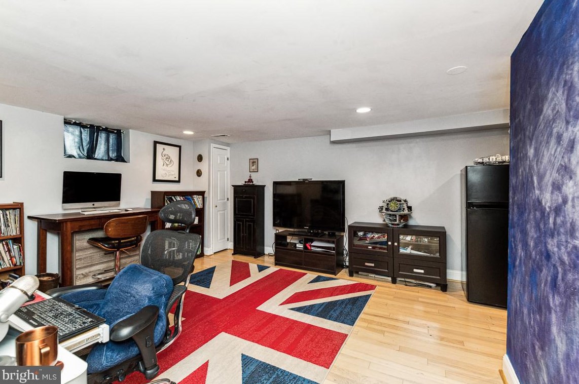 148 Regester Ave, Baltimore MD  21212-1538 exterior