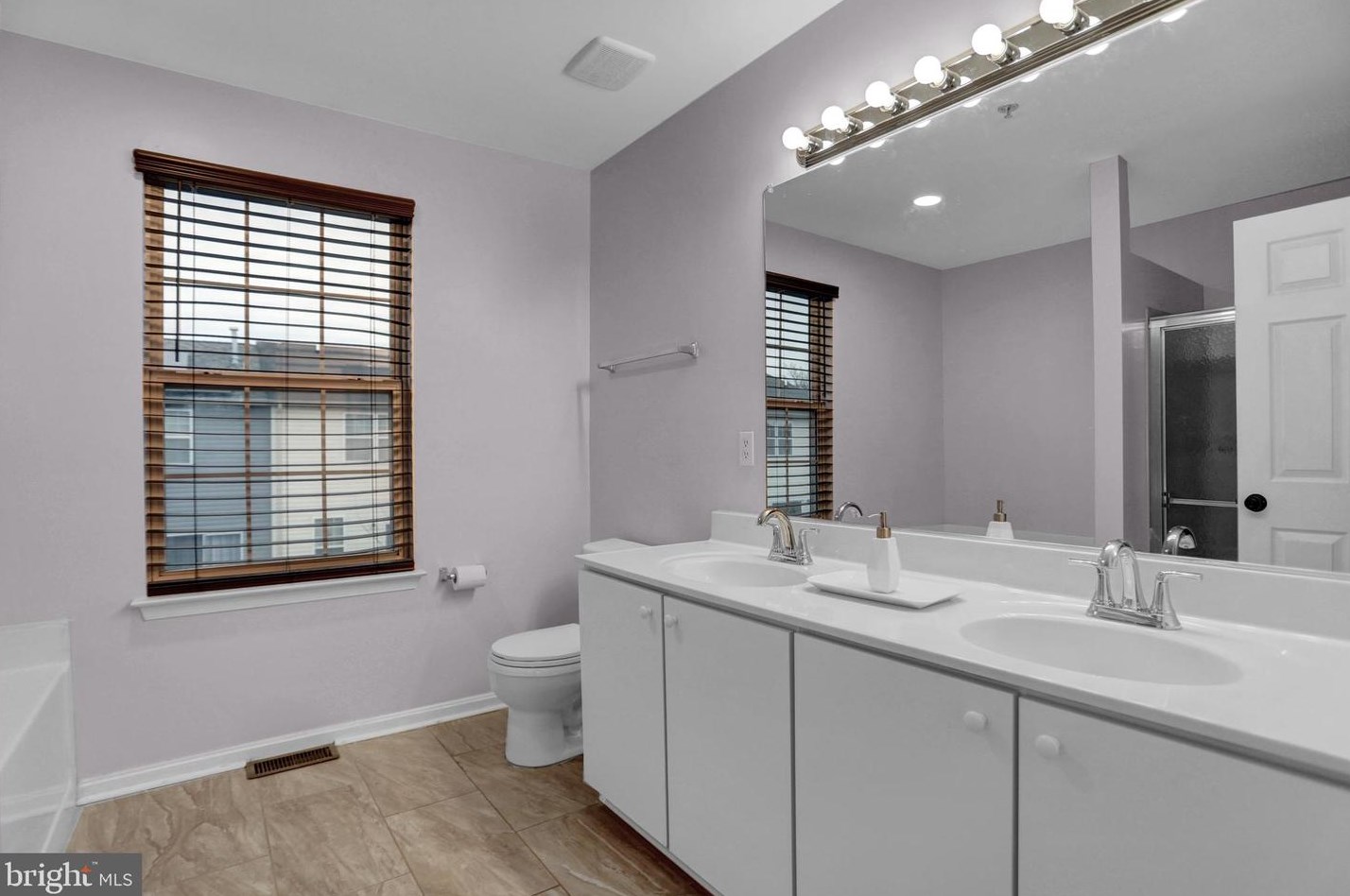 658 Luthardt Rd, Baltimore MD  21220-2380 exterior