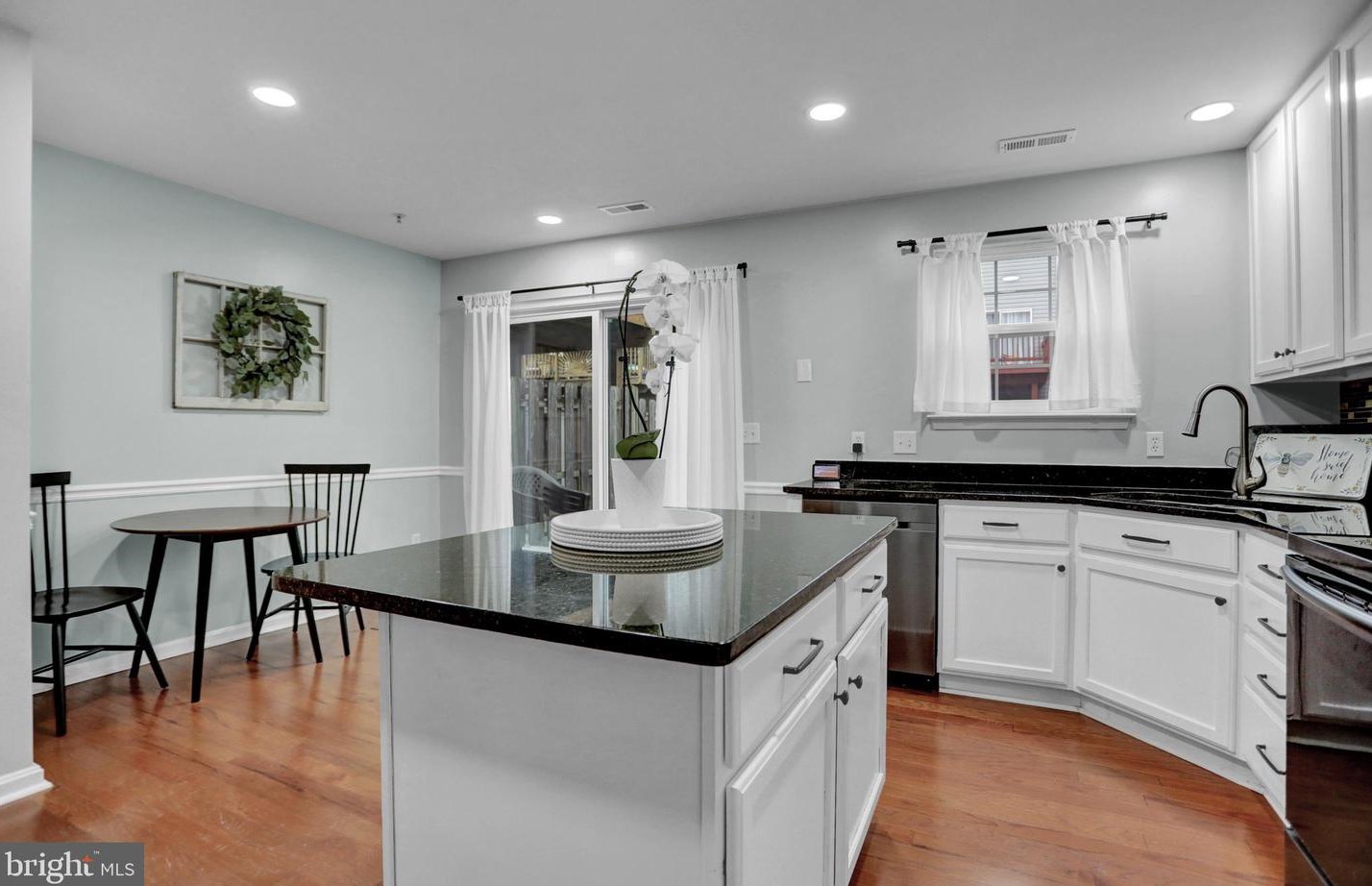 658 Luthardt Rd, Baltimore MD  21220-2380 exterior