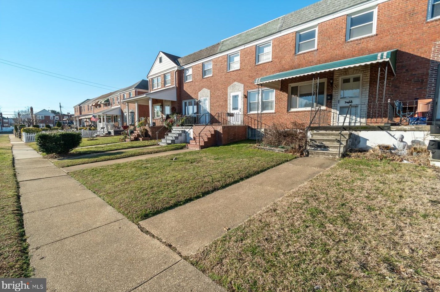 2806 Creston Rd, Baltimore MD  21222-2210 exterior