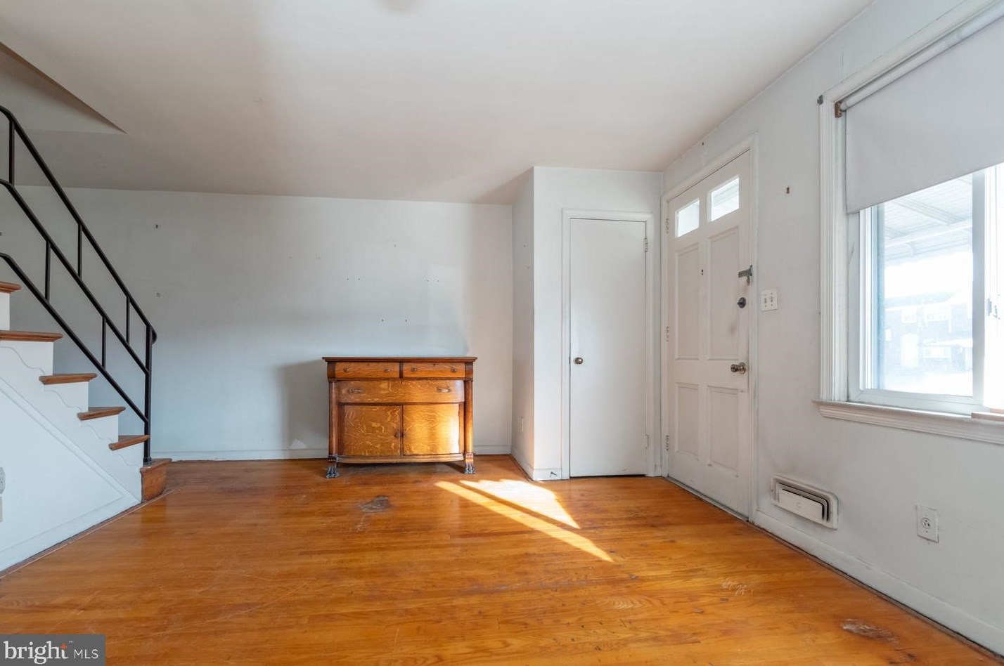 2806 Creston Rd, Baltimore MD  21222-2209 exterior