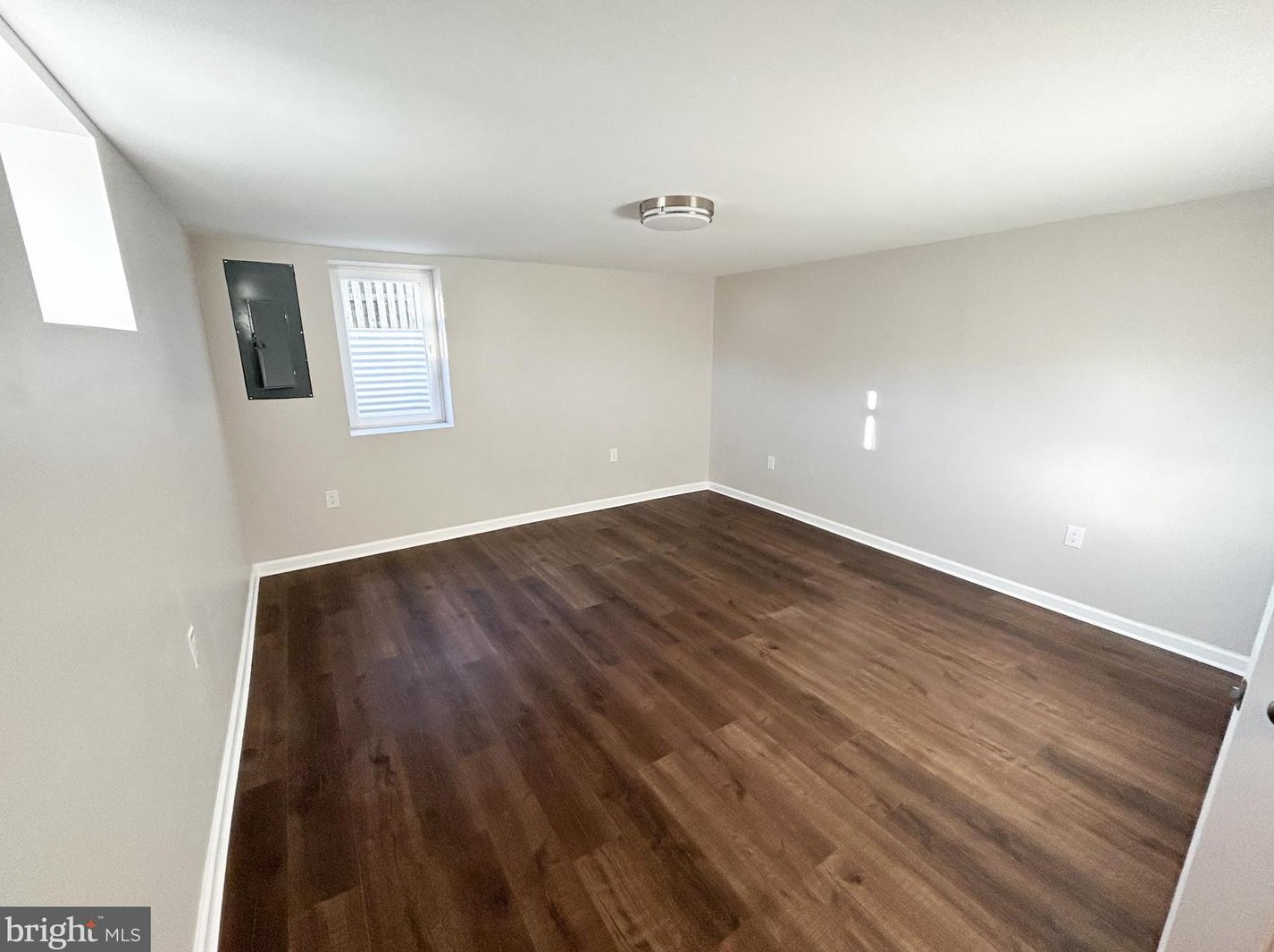 306 Severn Ave, Baltimore MD  21237-3228 exterior