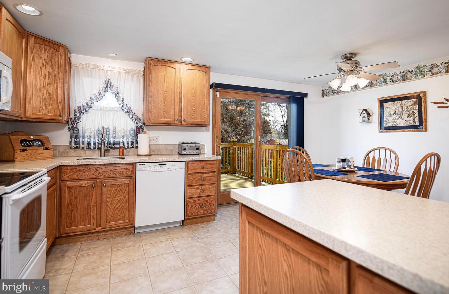 7 Freedom Ct, Baltimore, MD 21220-1233
