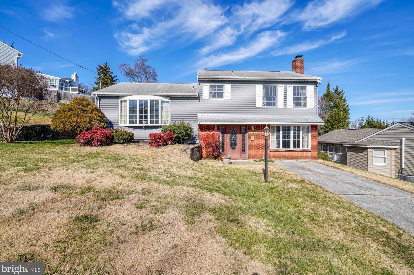 1106 Raven Dr, Baltimore, MD 21227-4339