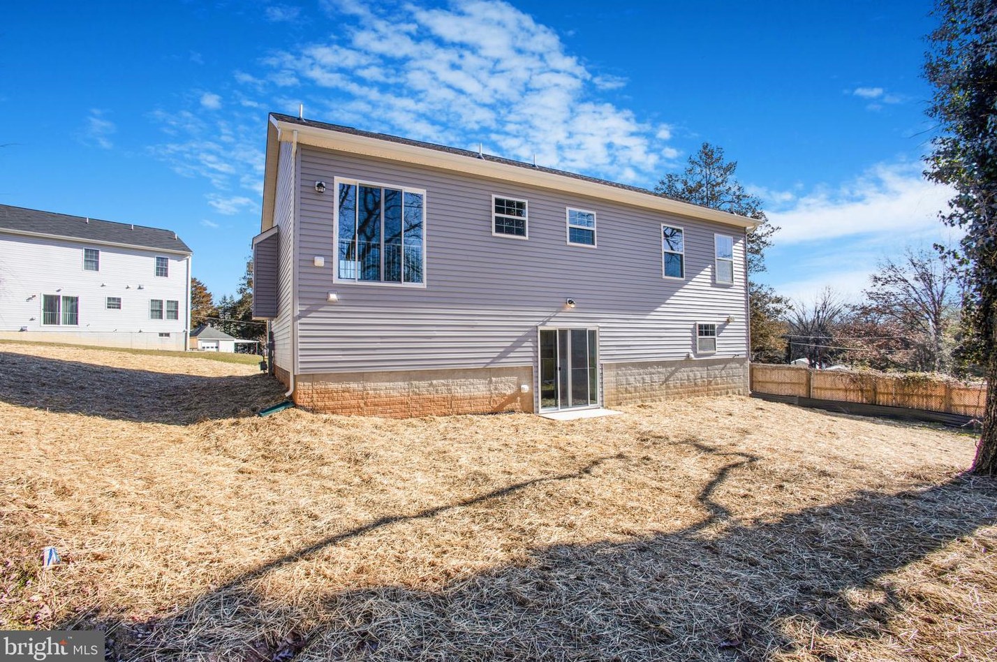 2939 Summit Ave, Baltimore MD  21234-1715 exterior