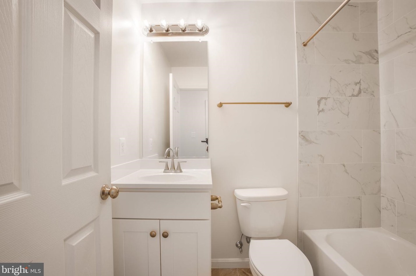 2939 Summit Ave, Baltimore MD  21234-1715 exterior