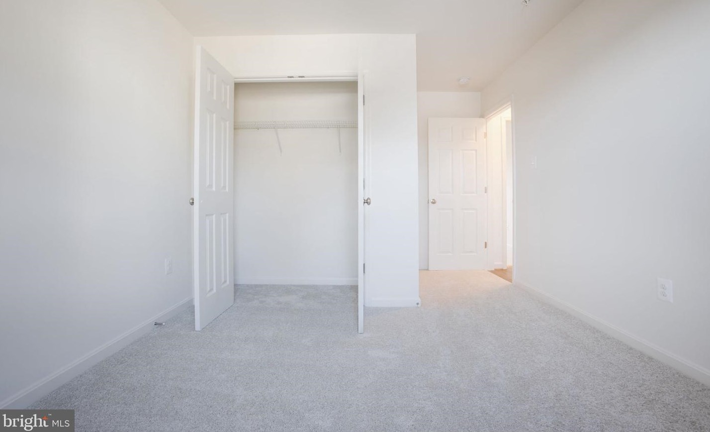 2939 Summit Ave, Baltimore MD  21234-1715 exterior