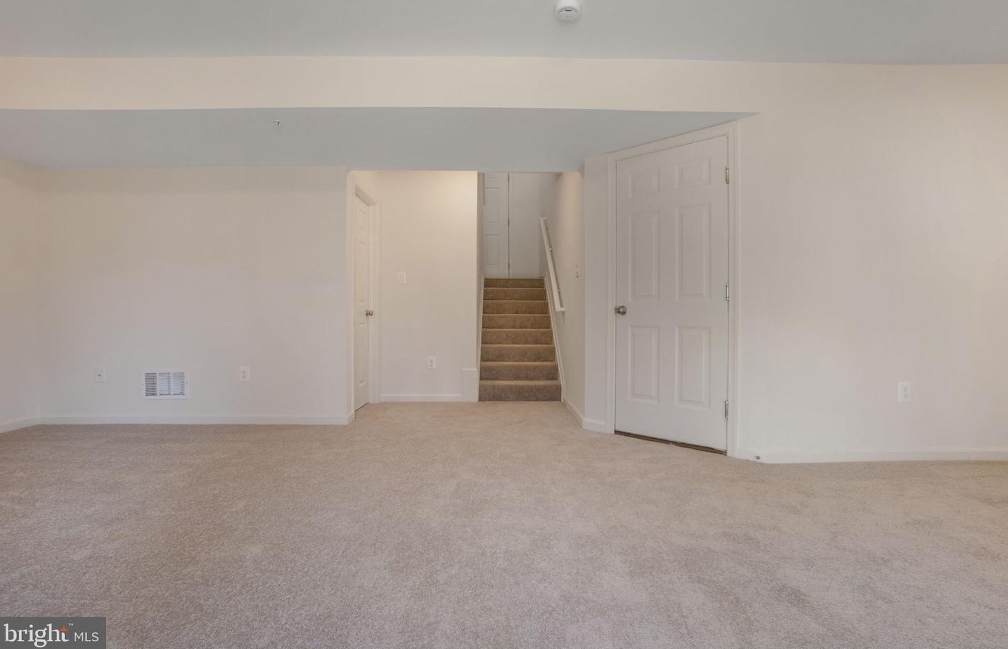 2939 Summit Ave, Baltimore MD  21234-1715 exterior