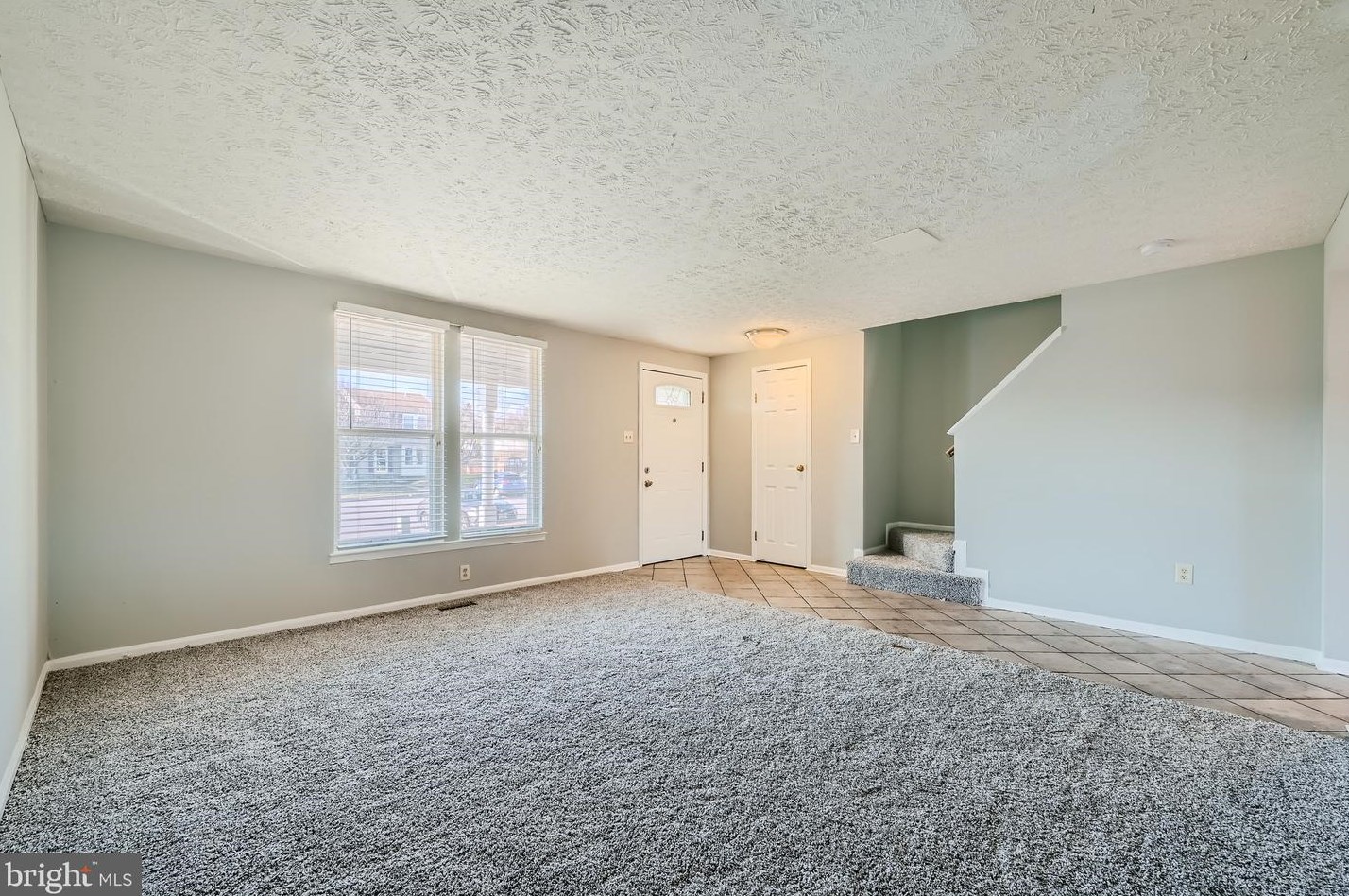 9 Greenleaf Rd, Baltimore, MD 21234