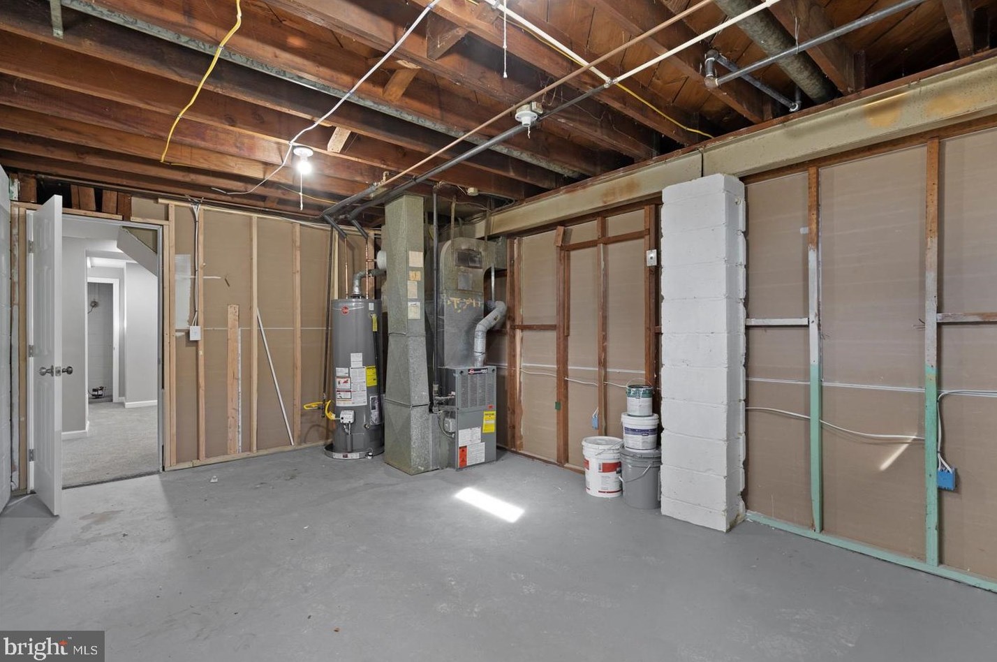 7015 Yataruba Dr, Baltimore MD  21207-5624 exterior