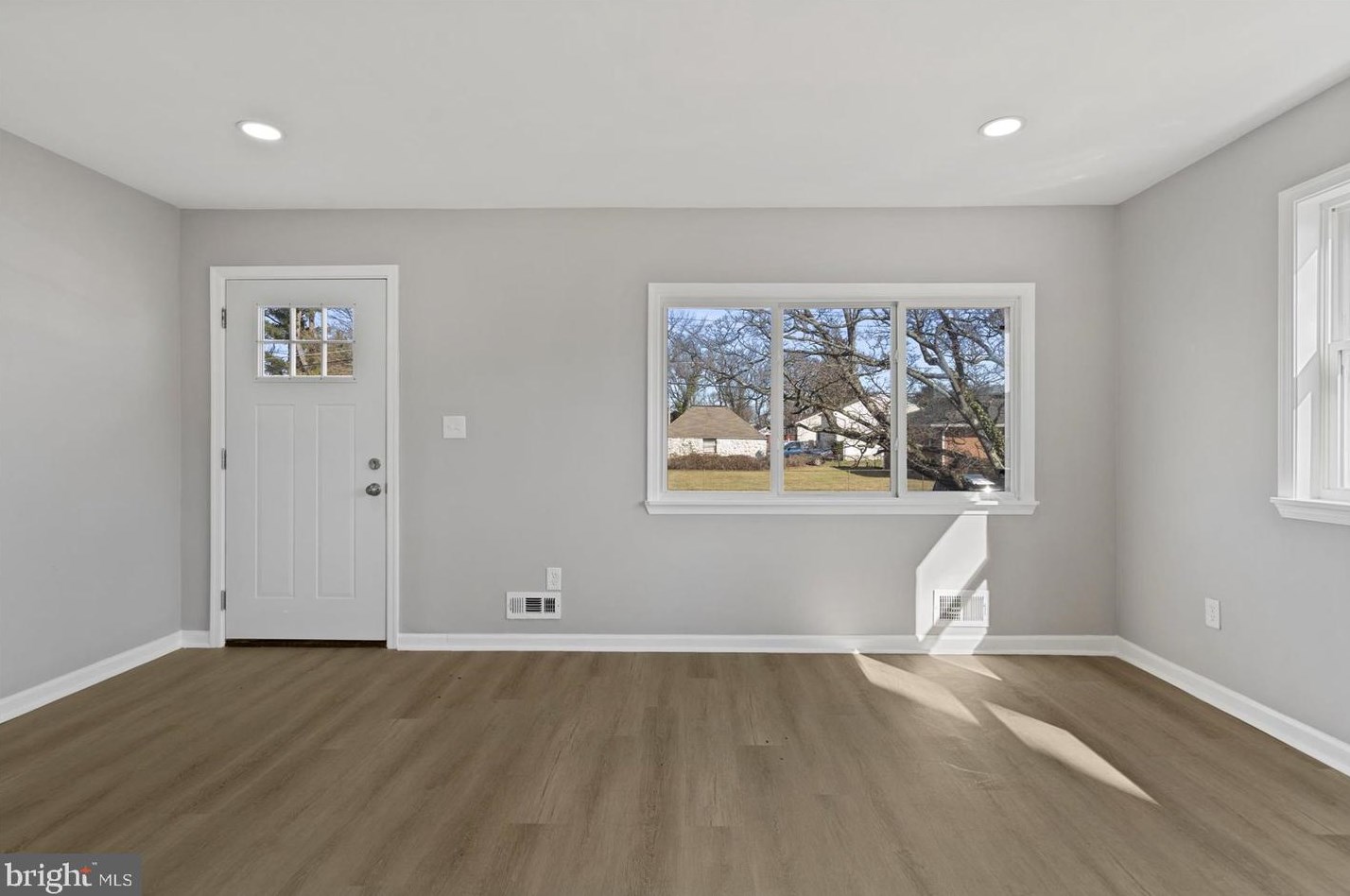 7015 Yataruba Dr, Baltimore MD  21207-5624 exterior