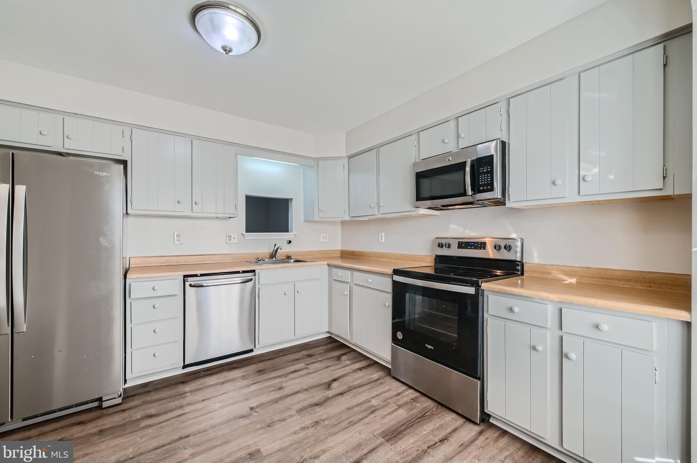 8 Juxon Ct, Baltimore, MD 21236
