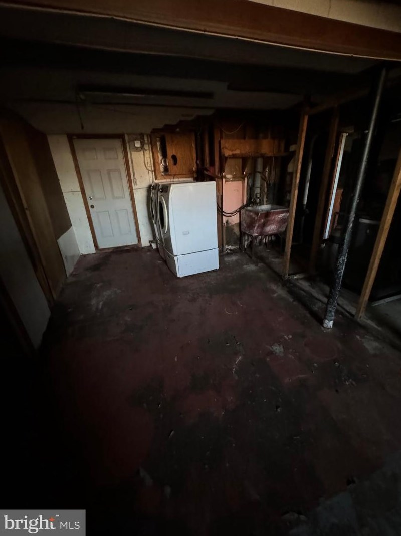 3117 Rheims Rd, Baltimore MD  21244-3437 exterior