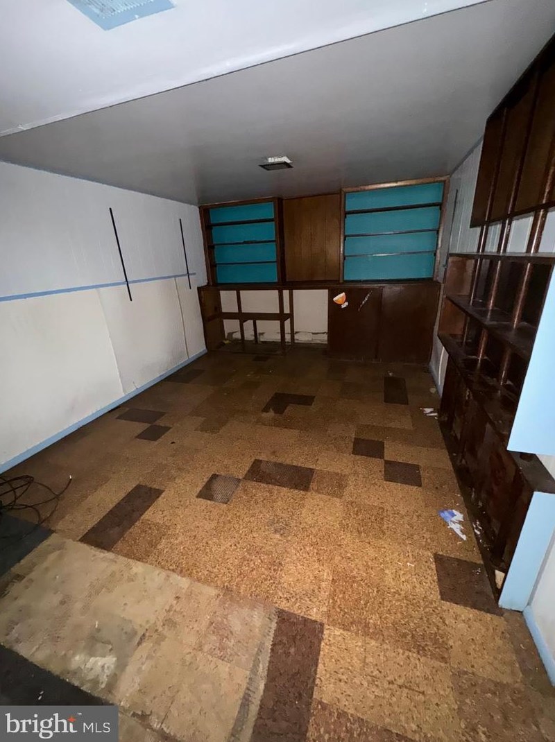 3117 Rheims Rd, Baltimore MD  21244-3437 exterior