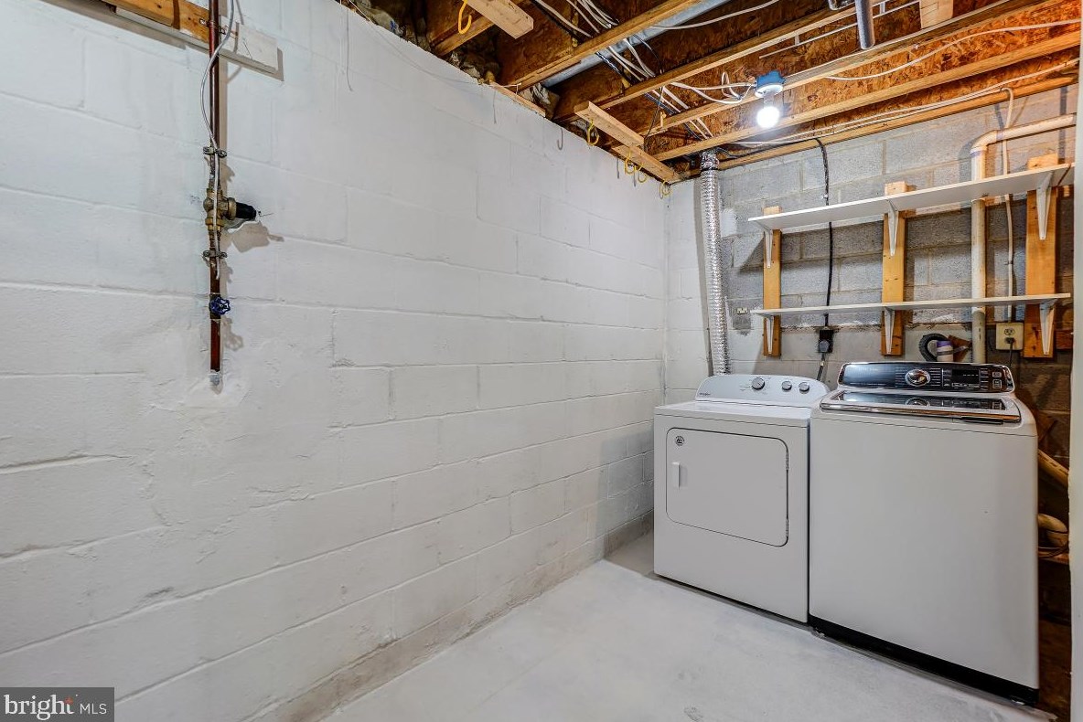 632 Marianne Ln, Baltimore MD  21228-4700 exterior