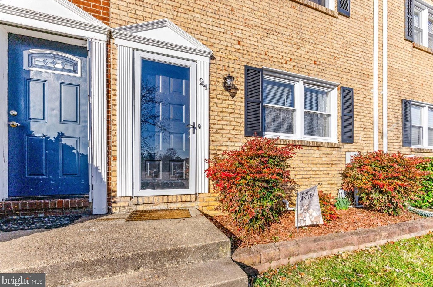 24 Tommy True Ct, Baltimore, MD 21234-4927