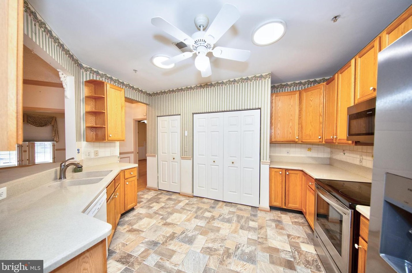 5276 Millfield Rd, Baltimore, MD 21237-4933