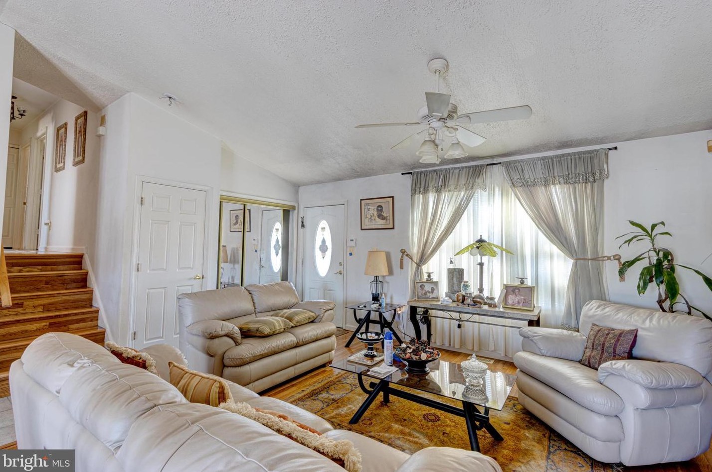 24 Rocky Ln, Baltimore, MD 21208-2366
