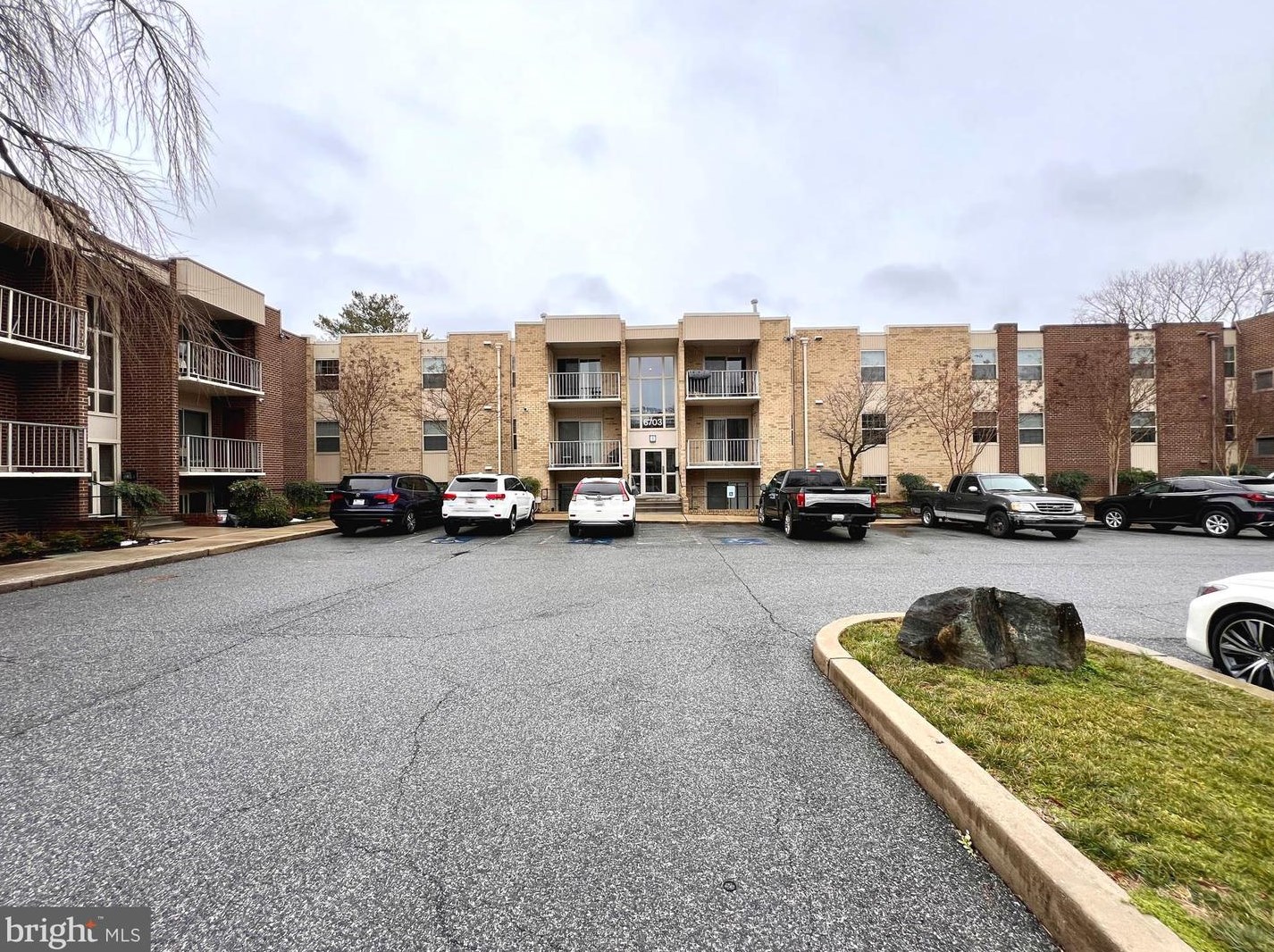 6703 Wilmont Dr, Baltimore, MD 21207-5322