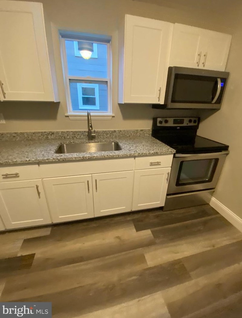 205 Sollers Point Rd, Baltimore, MD 21222