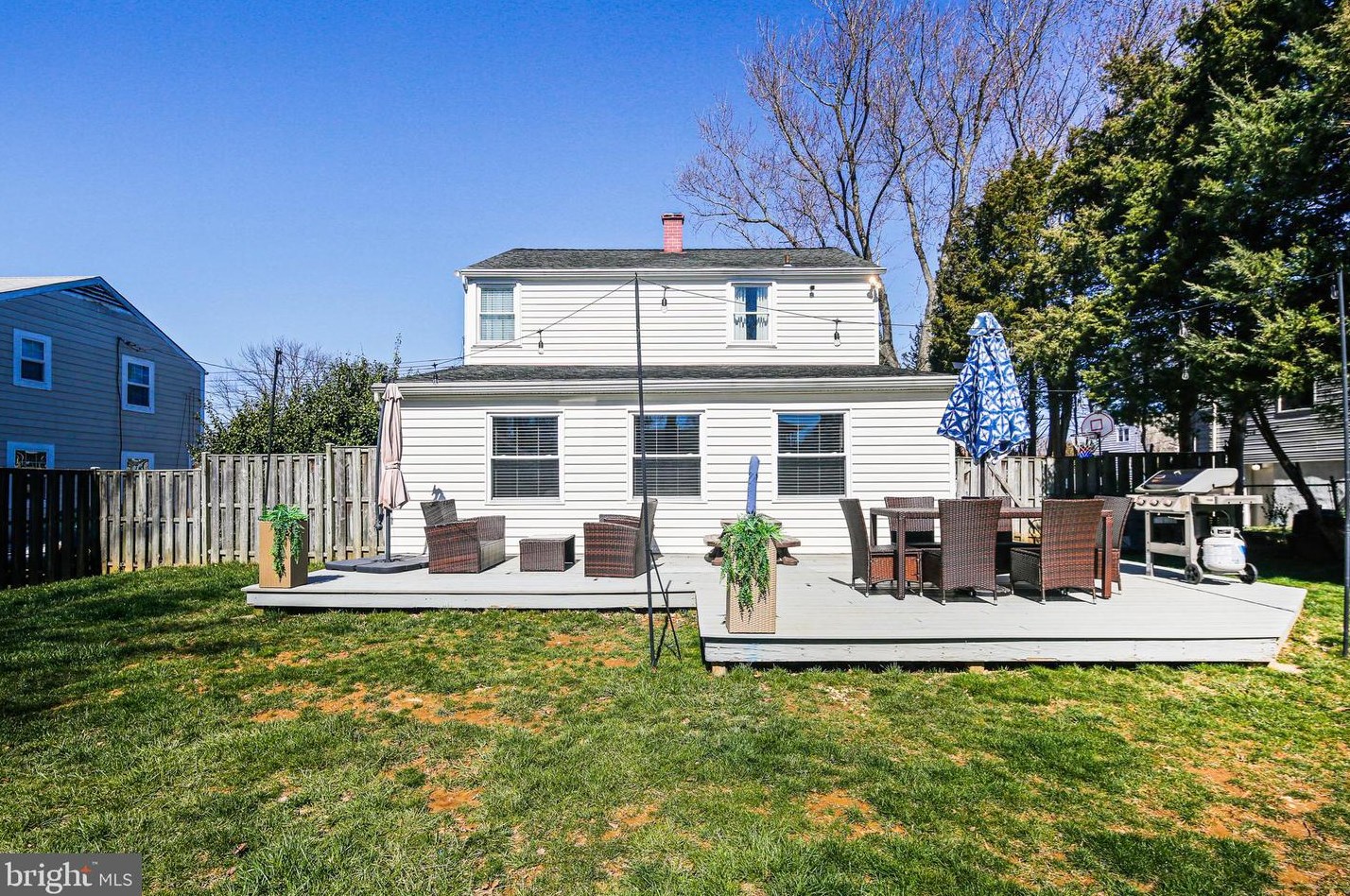 2021 Norhurst Way, Baltimore MD  21228-4115 exterior