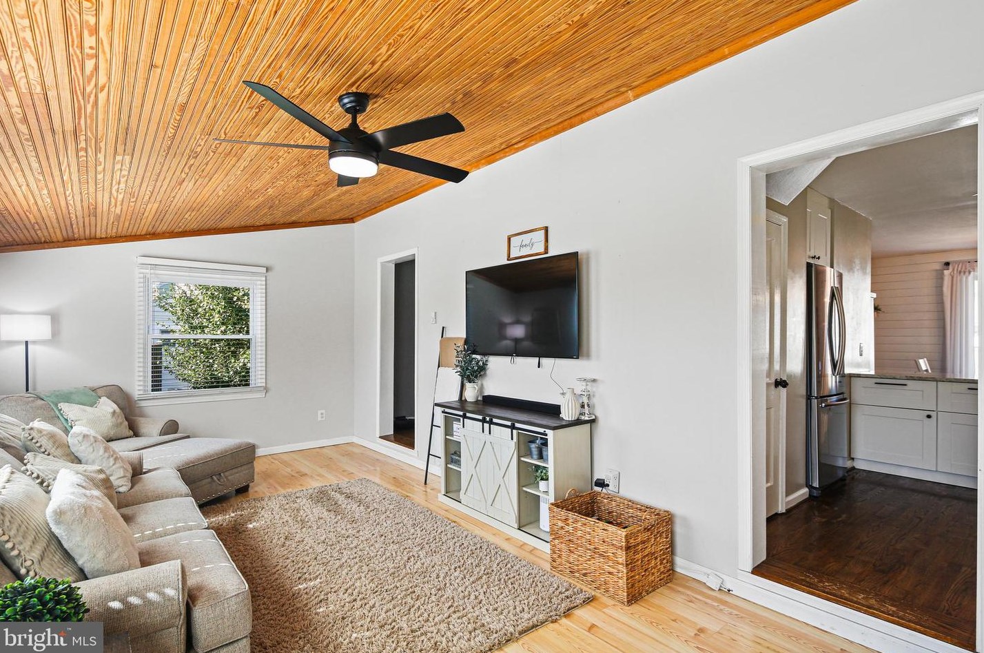 2021 Norhurst Way, Baltimore MD  21228-4115 exterior